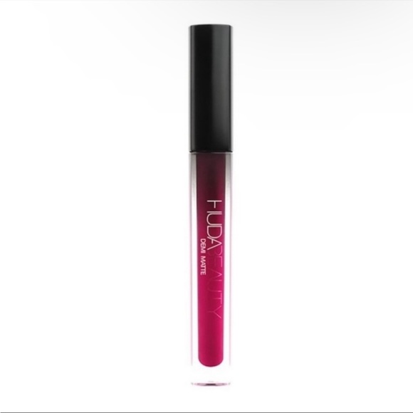 💋 HUDA BEAUTY Demi Matte Lipstick in Passionista - Picture 9 of 12